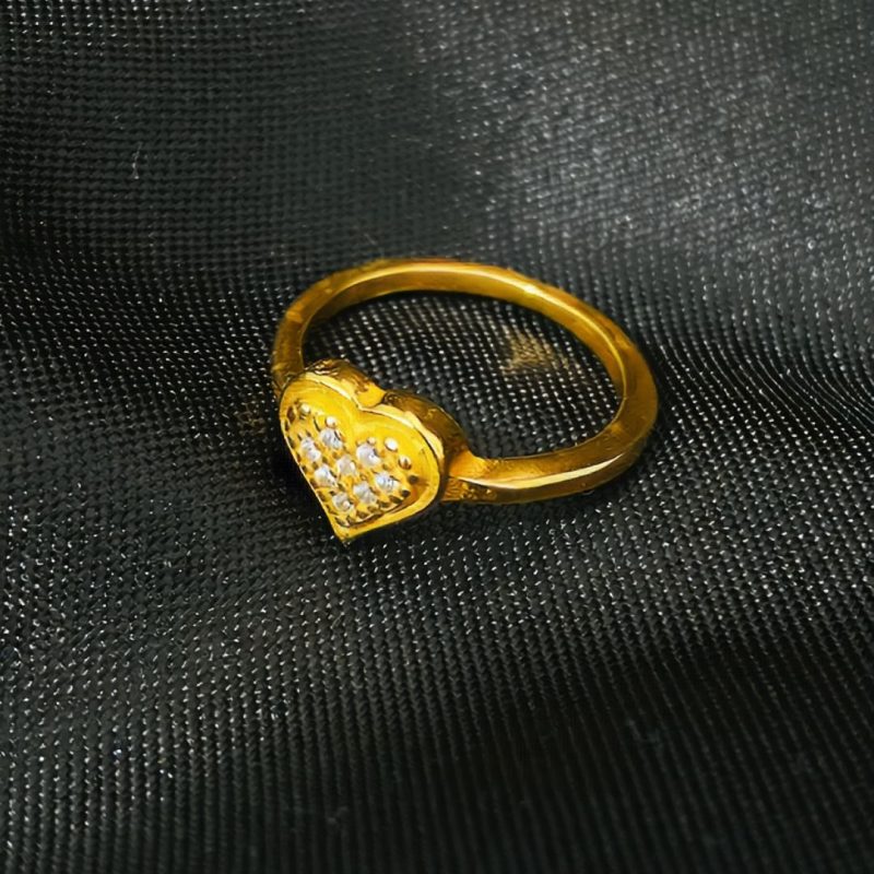 Anel Feminino de Moeda Antiga: CoraÇÃo (cravejado)